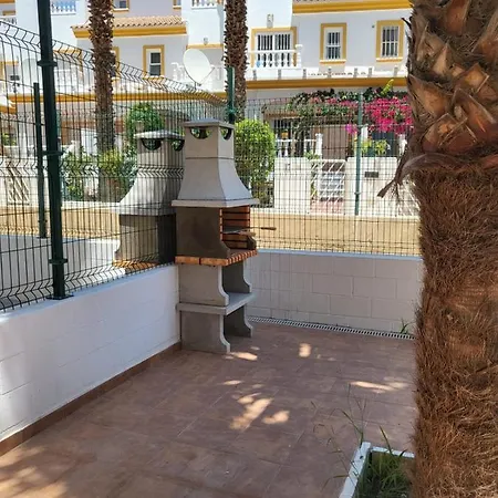 ¡bajo Precioso Con Salida Directa A La Piscina Comunitaria En Paraiso De Vera! Apartment Vera