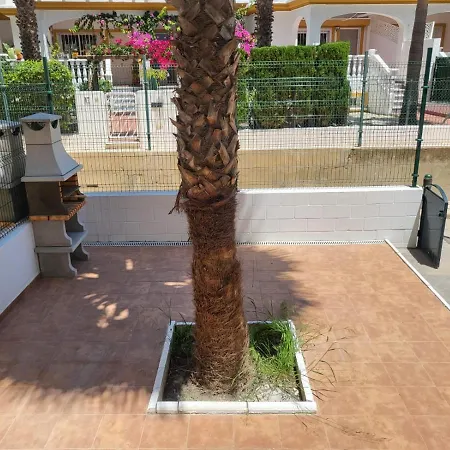 ¡bajo Precioso Con Salida Directa A La Piscina Comunitaria En Paraiso De Vera! Vera